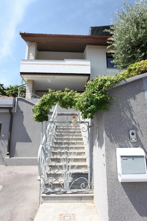 Apartments Tramontana Nr Portorož Kültér fotó