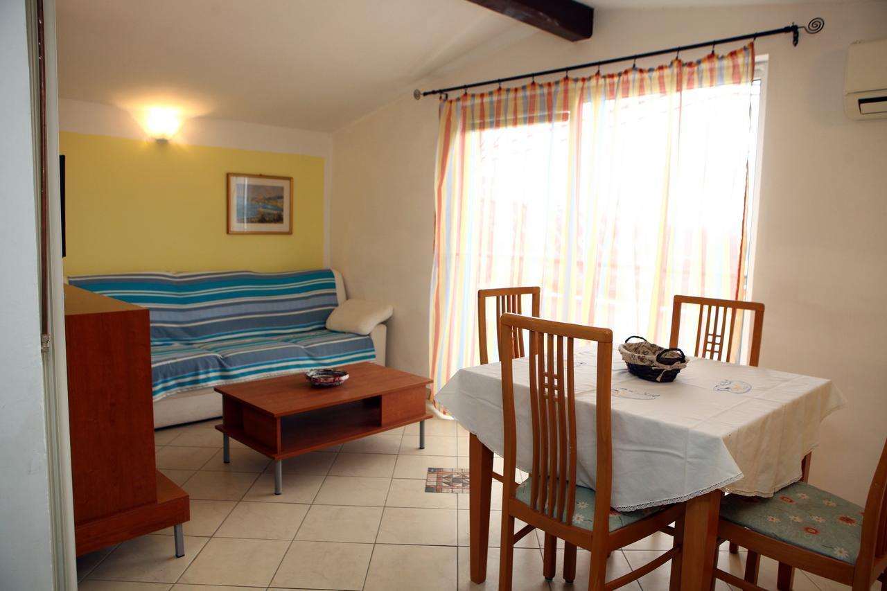 Apartments Tramontana Nr Portorož Kültér fotó